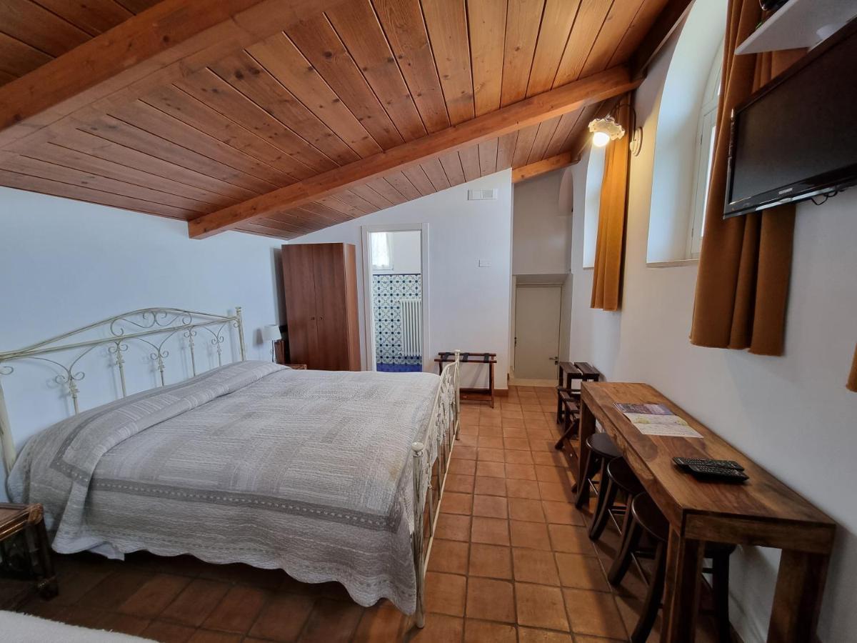 Отель Torretta Ai Sassi Матера Экстерьер фото